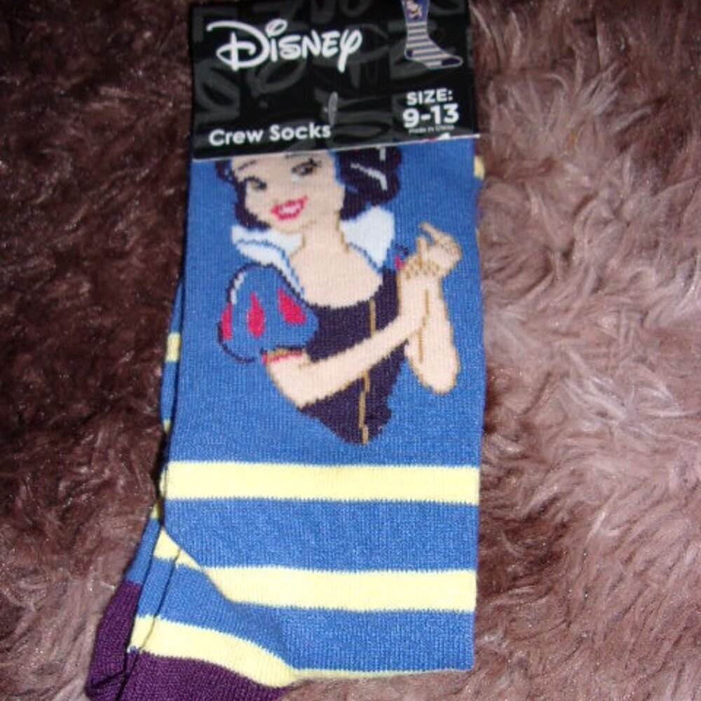 Snow White Socks NWT
